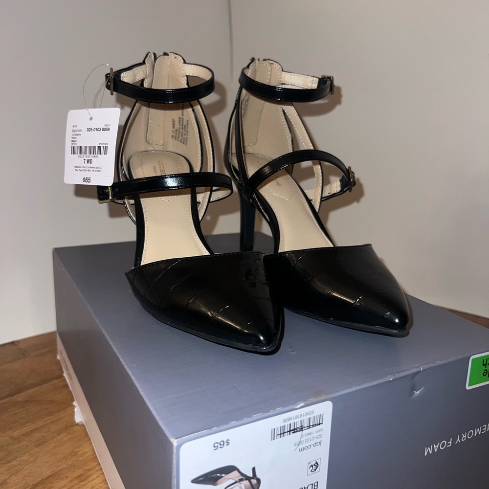 Liz Claiborne 7 Wide Memory Foam Elegant Black Strappy Heels